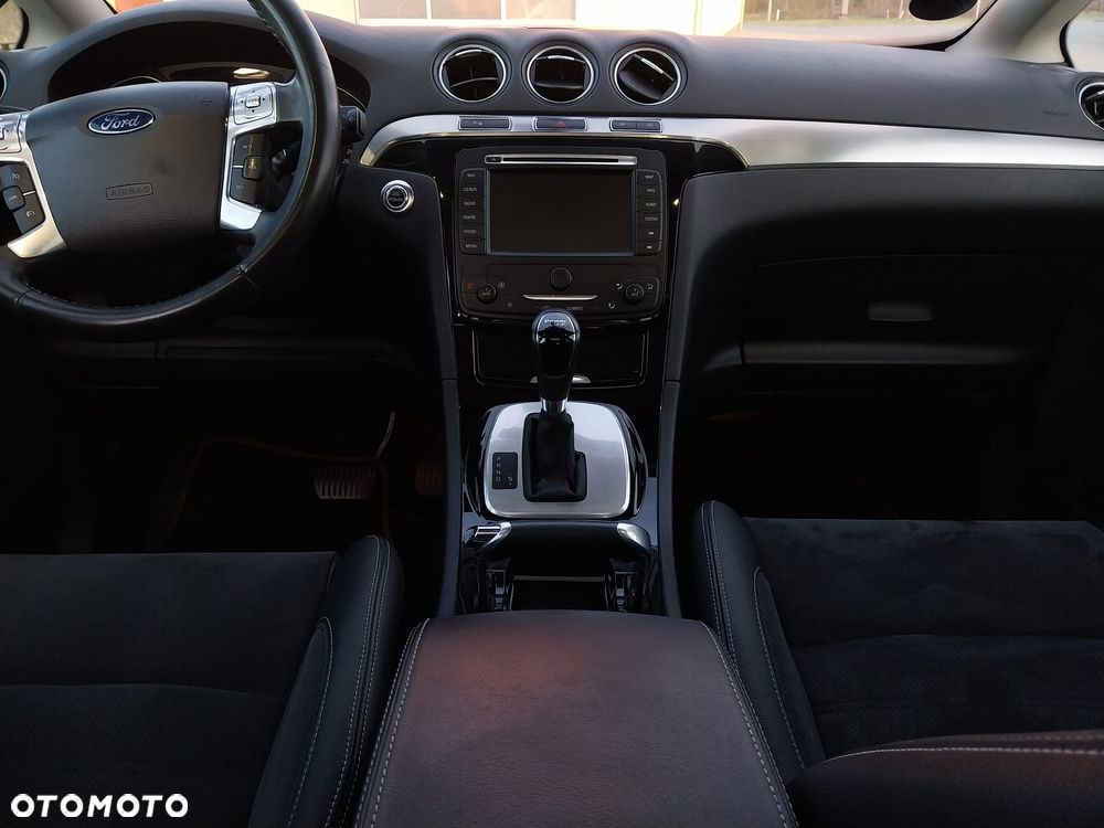 Ford S-Max 2.0 TDCi DPF Titanium - 12
