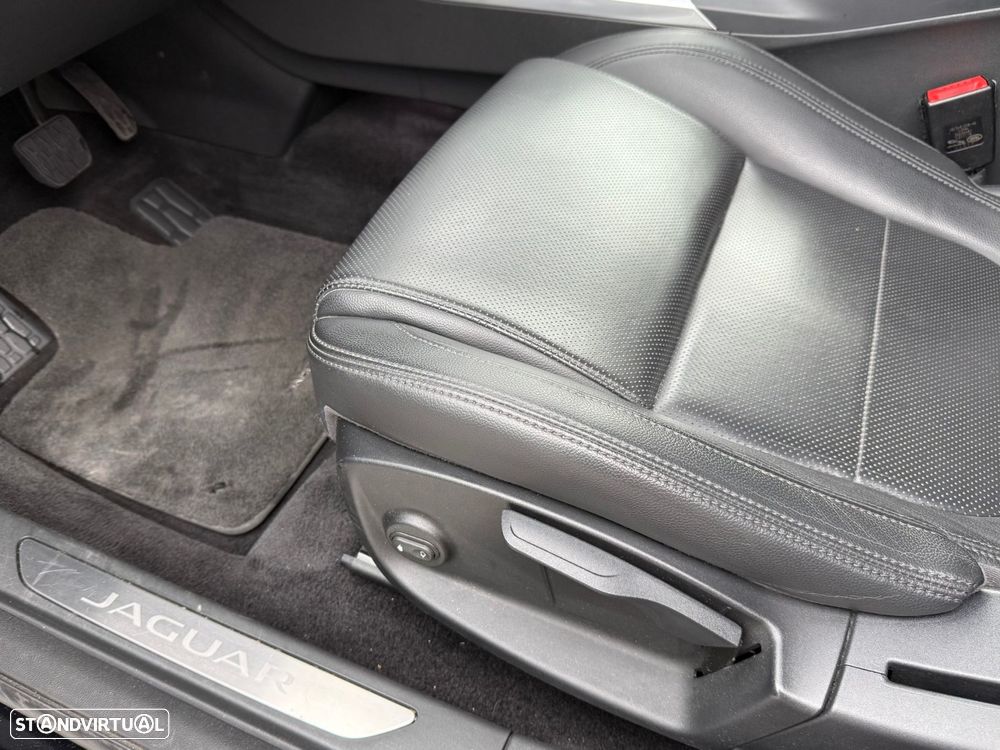 Jaguar I-Pace EV400 AWD S - 11