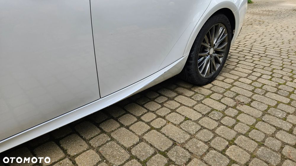 Lexus IS 200t Elegance - 26