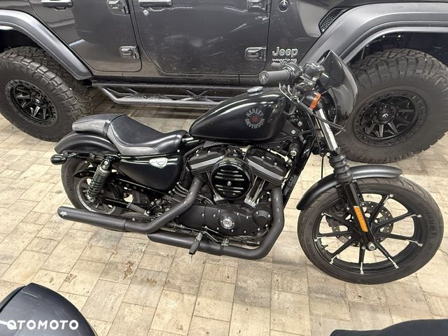 Harley-Davidson Sportster Iron 883 - 1