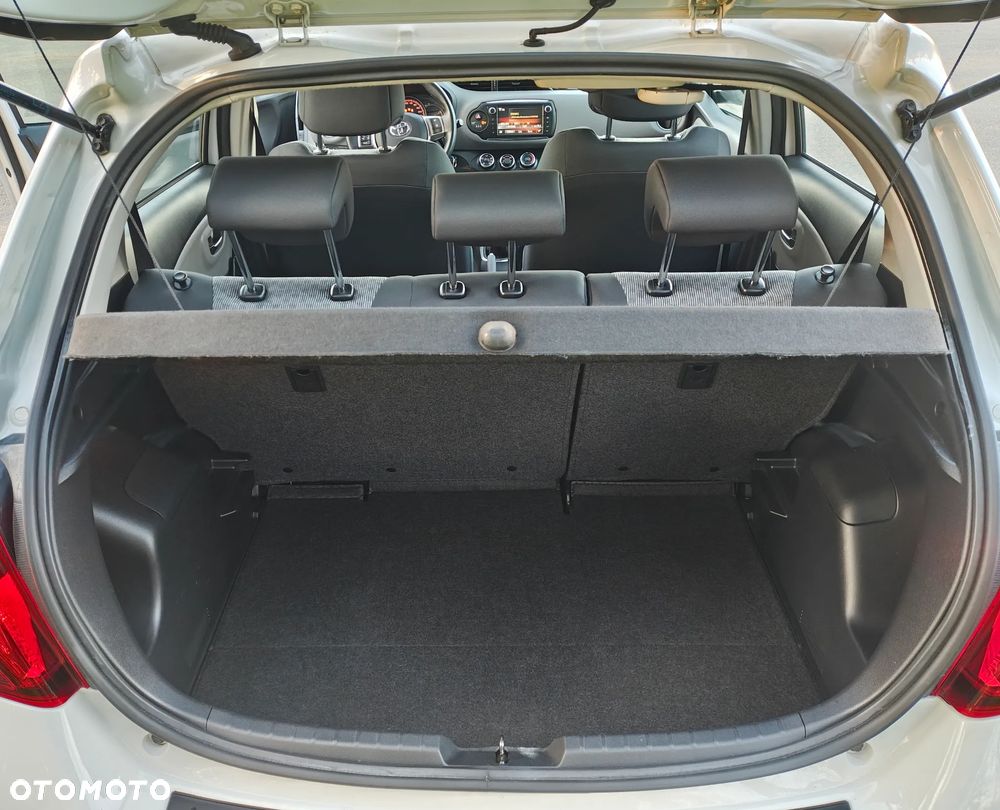 Toyota Yaris 1.33 VVT-i Edition - 24