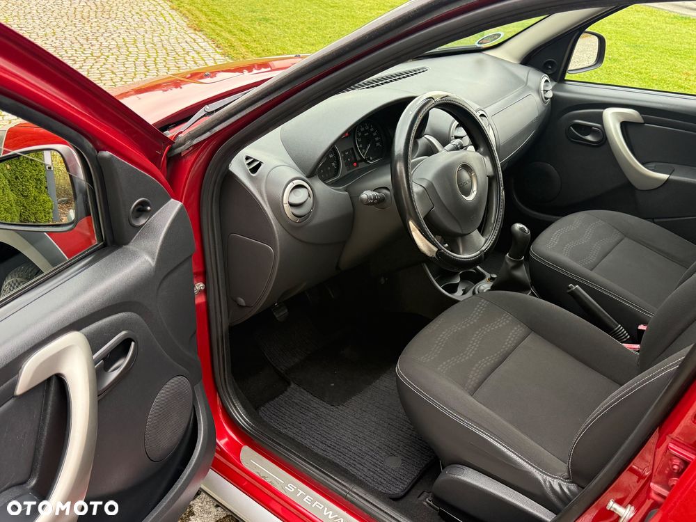 Dacia Sandero Stepway 1.6 - 10