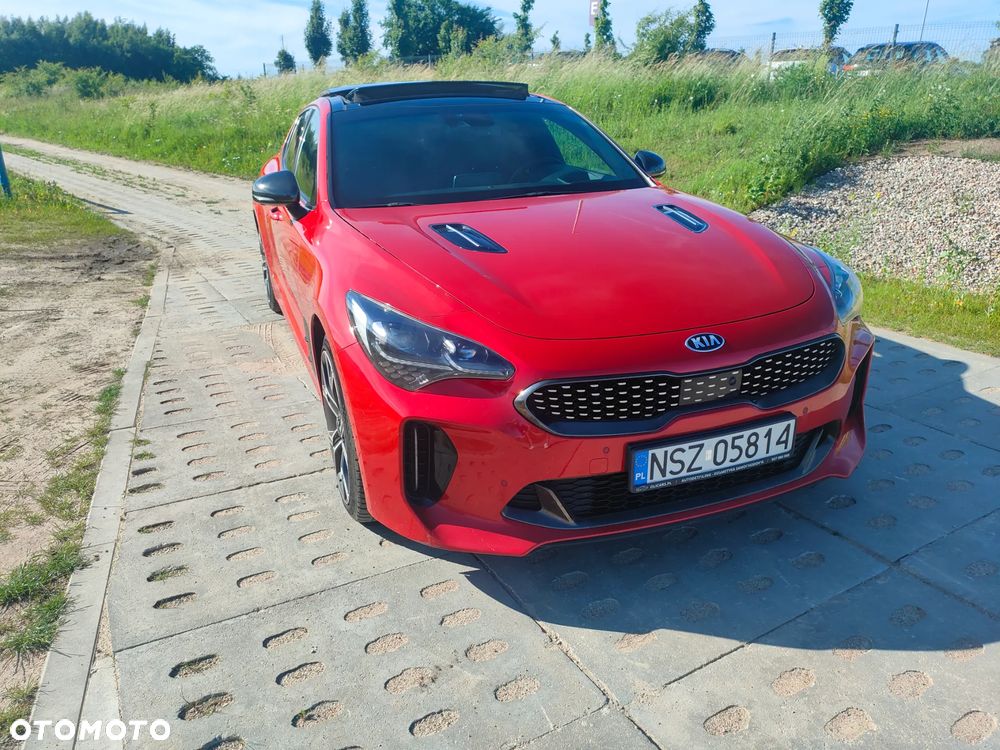 Kia Stinger - 2