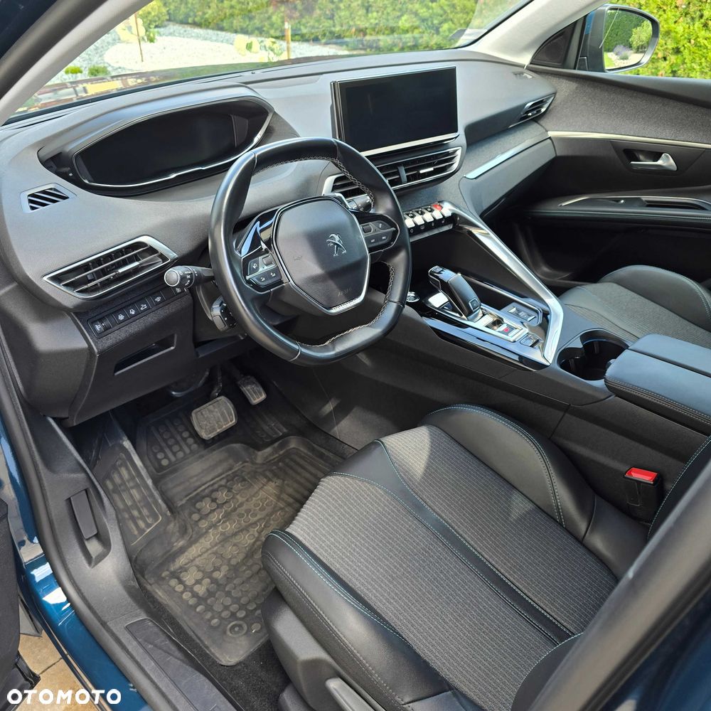 Peugeot 5008 - 3