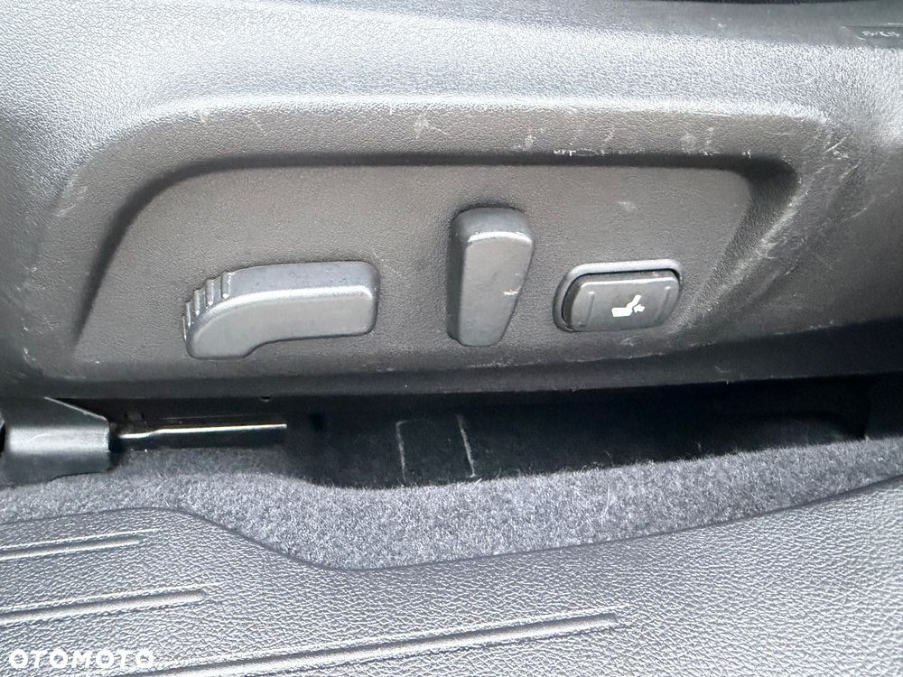 Subaru Outback 2.0D Active Lineartronic - 21