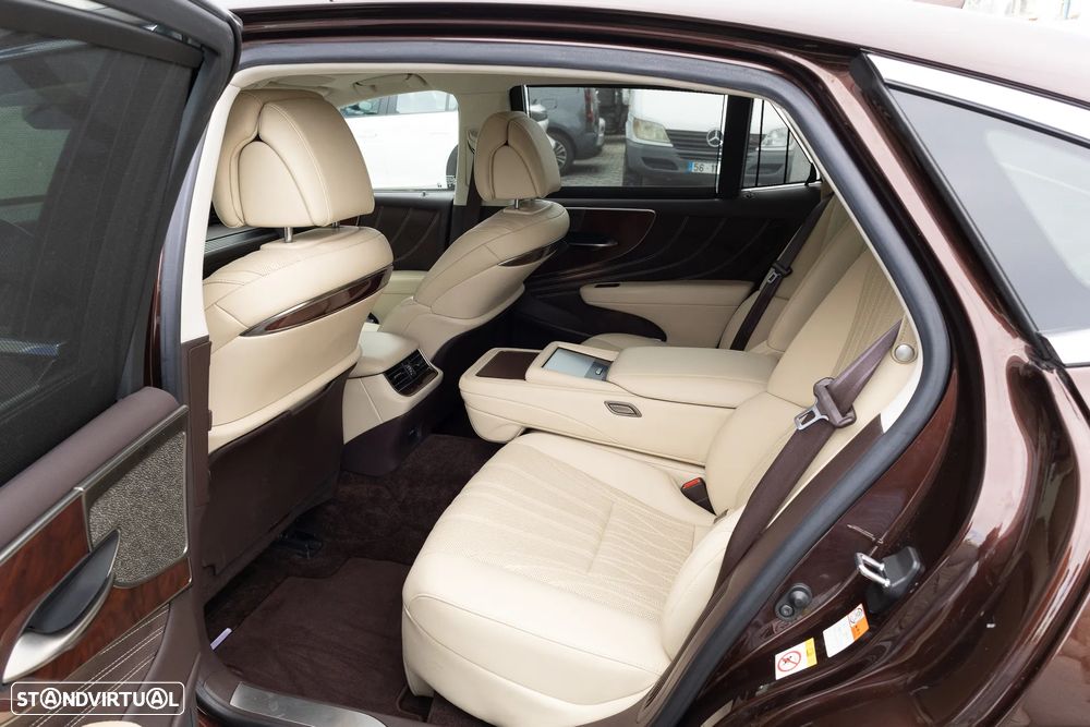Lexus LS 500h Luxury Madeira Artesanal - 14