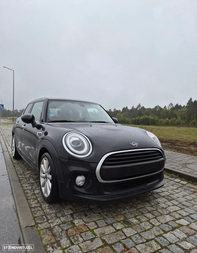 MINI 5 Portas Cooper D - 1