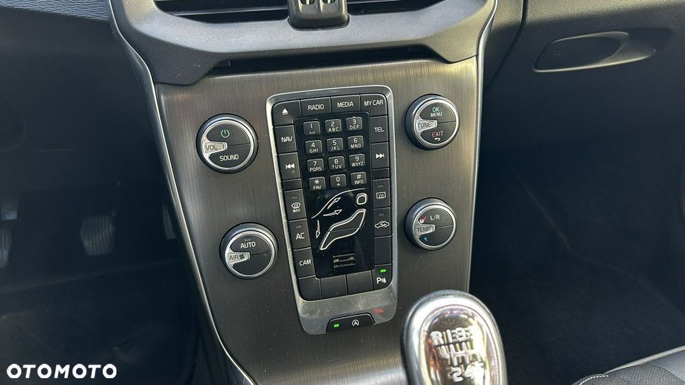 Volvo V40 - 17