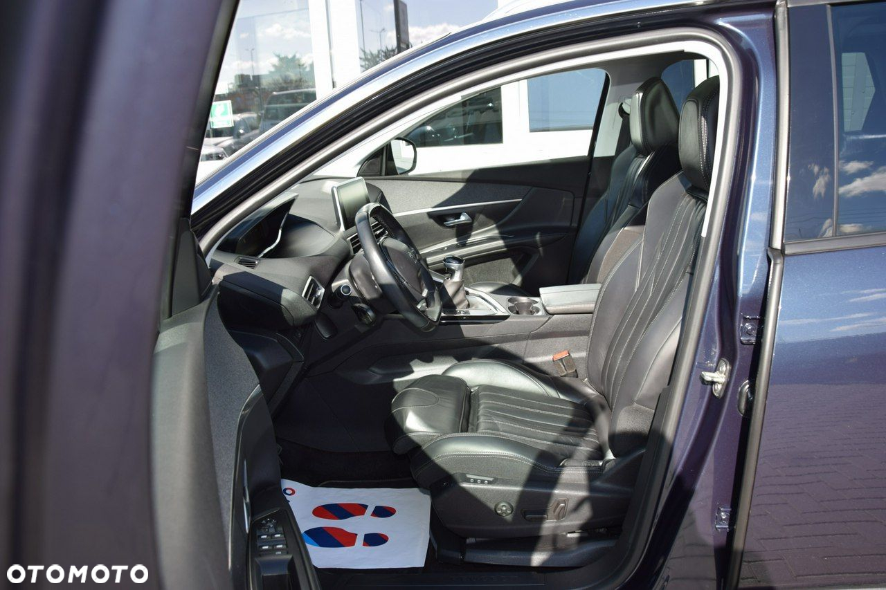 Peugeot 5008 - 17