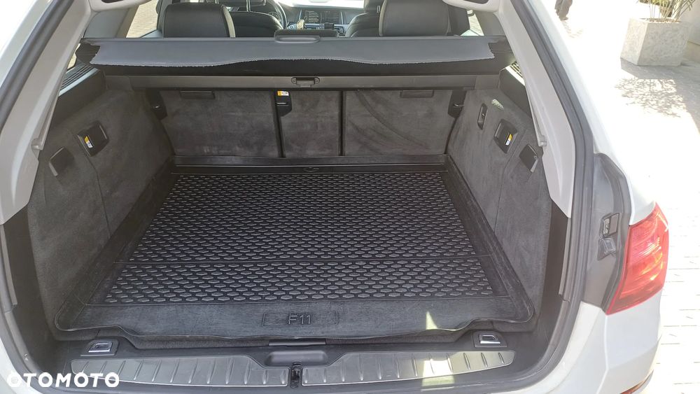 BMW Seria 5 535d xDrive Luxury Line - 15