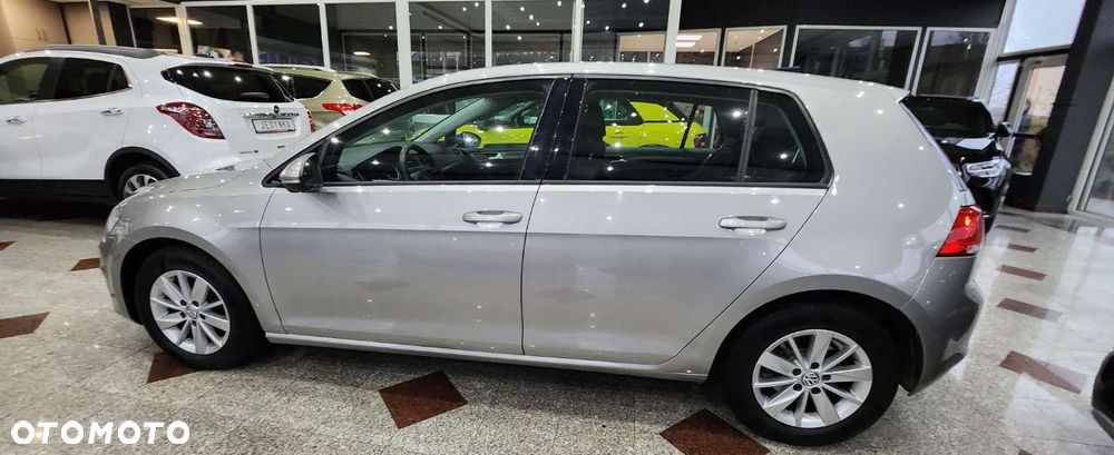 Volkswagen Golf - 19