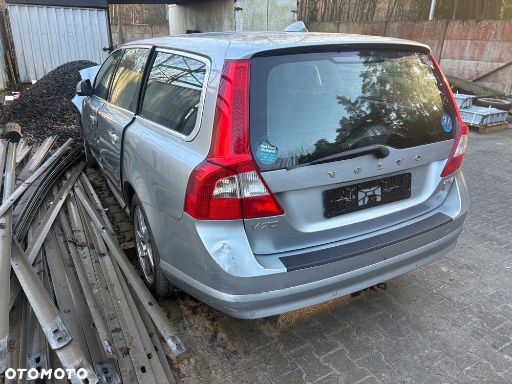 Volvo V70 DRIVe Ocean Race - 6