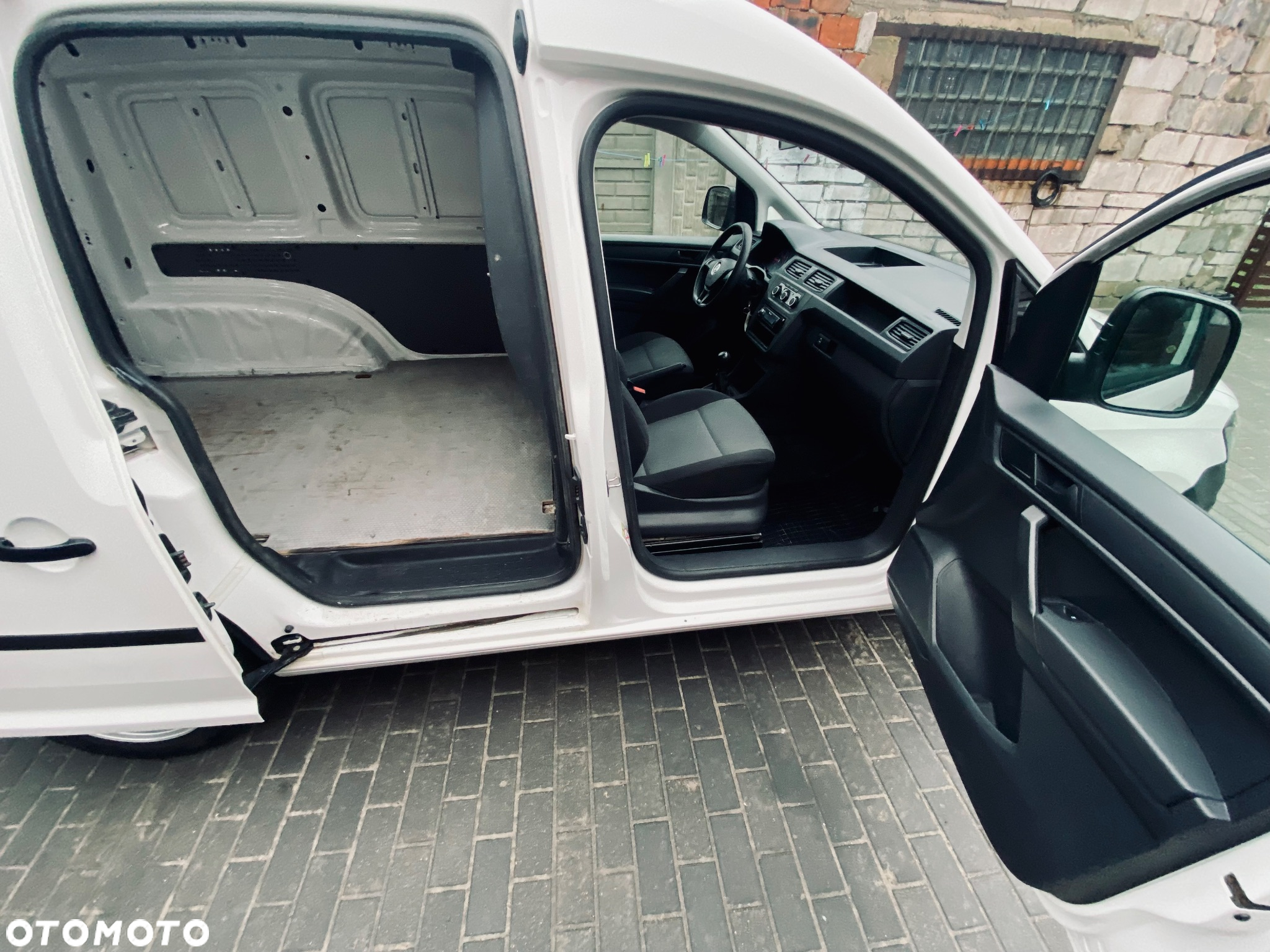 Volkswagen Caddy - 8