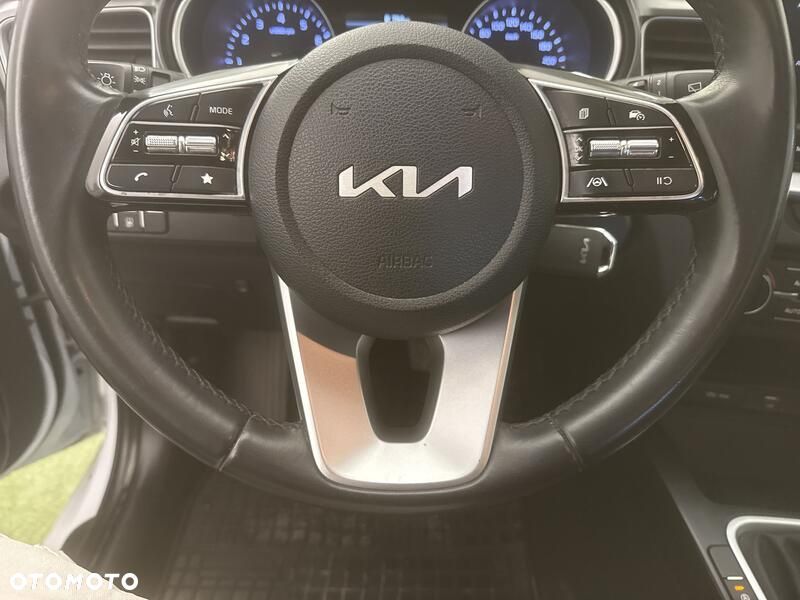 Kia Ceed 1.5 T-GDI M - 13