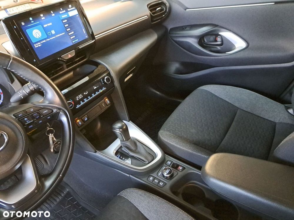 Toyota Yaris Cross Hybrid 1.5 Comfort 4x4 - 28
