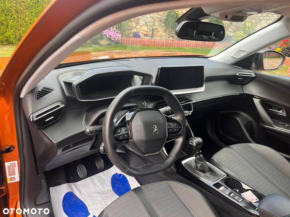 Peugeot 2008 - 17