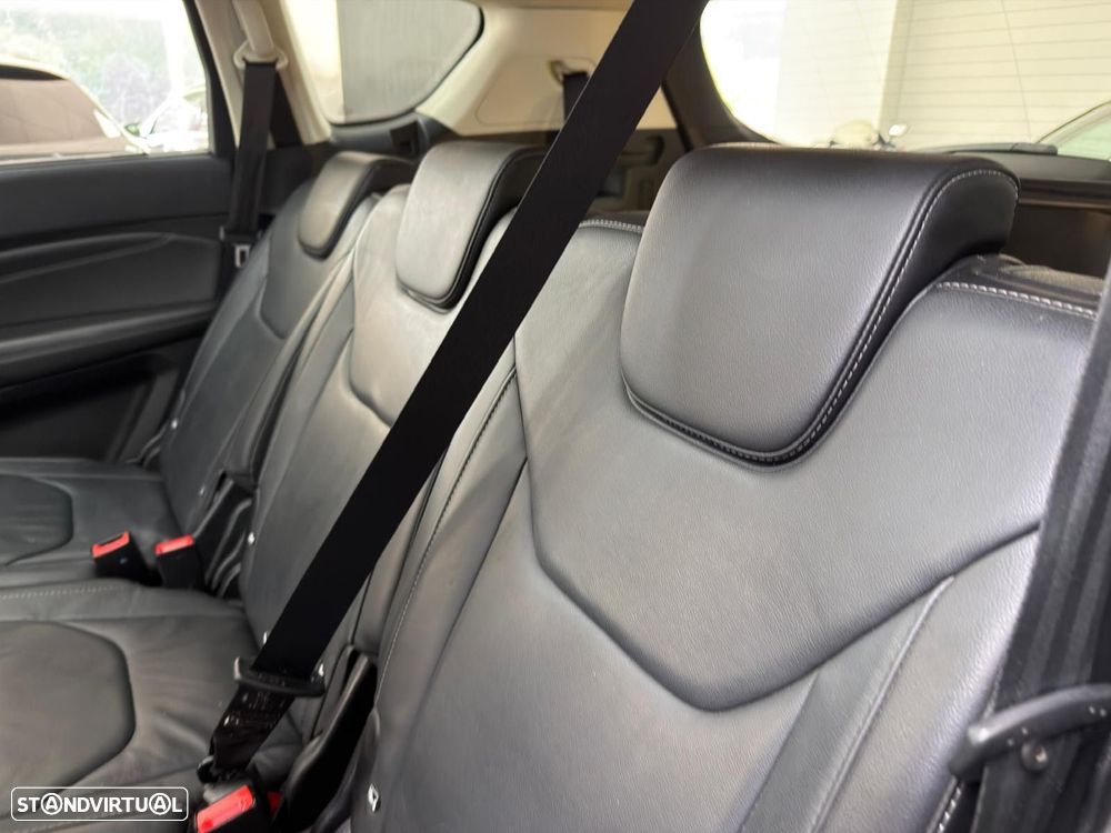 Ford S-Max 2.0 TDCi Titanium Powershift - 35