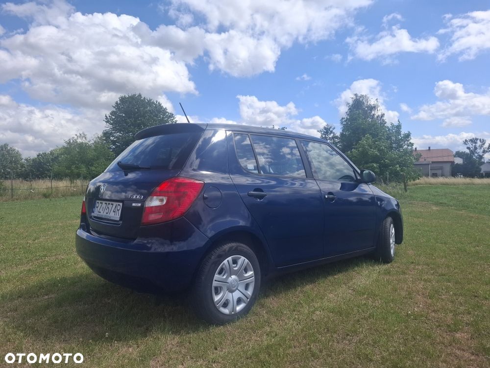 Skoda Fabia - 4