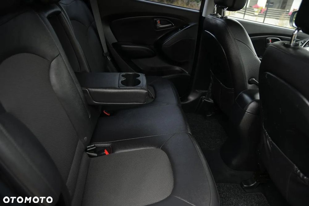 Hyundai ix35 2.0 CRDi 4WD Automatik Fifa World Cup Gold Edition - 25