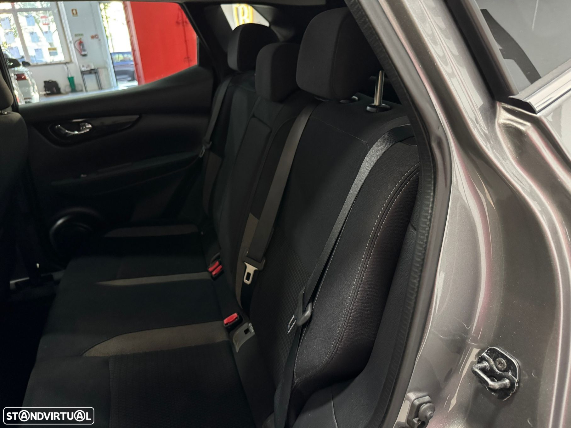 Nissan Qashqai 1.5 dCi DCT ACENTA - 37