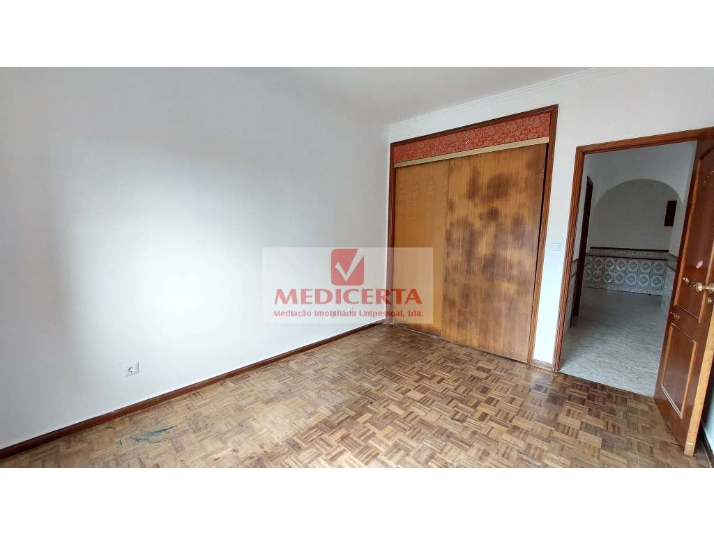 T2 - Tapada das Mercês - Grande imagem: 3/12