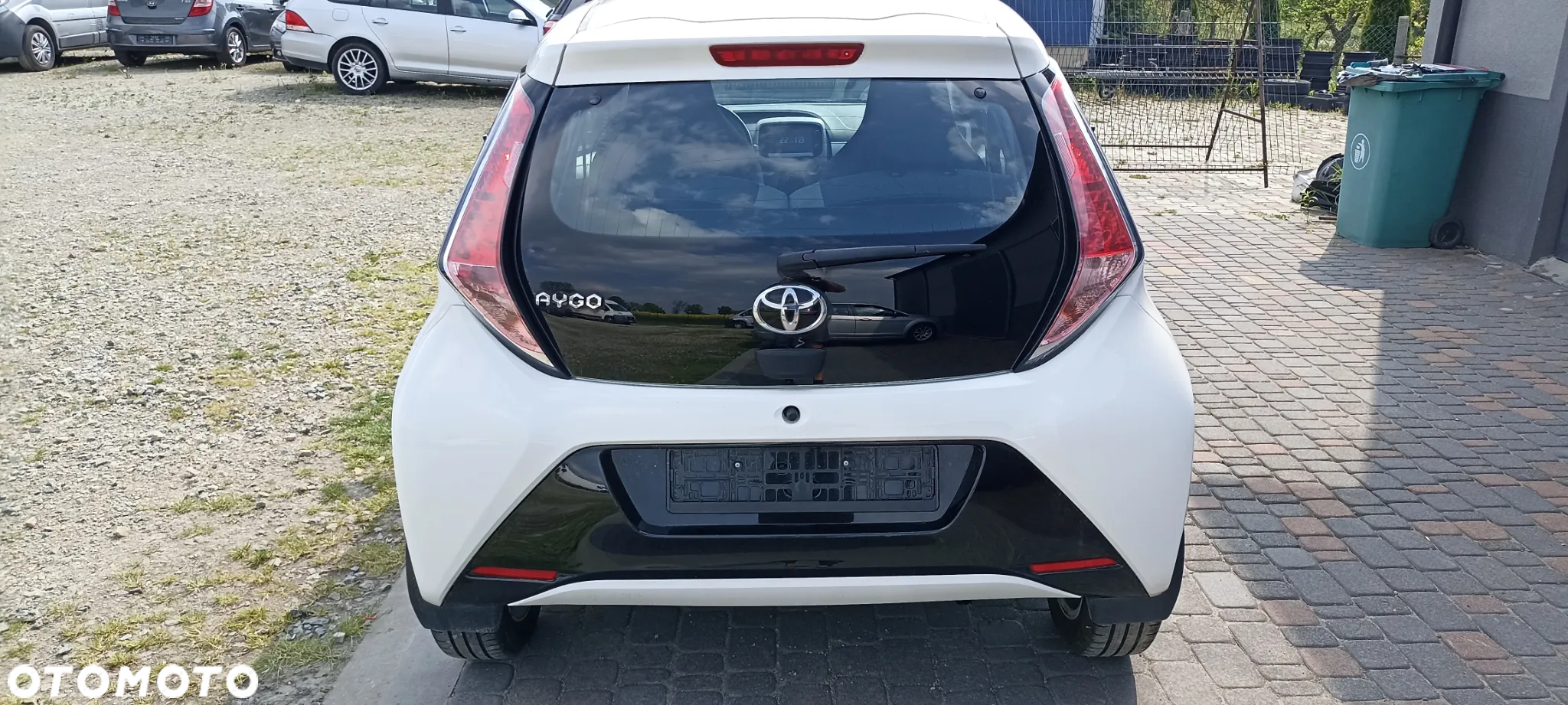 Toyota Aygo x-play touch - 11