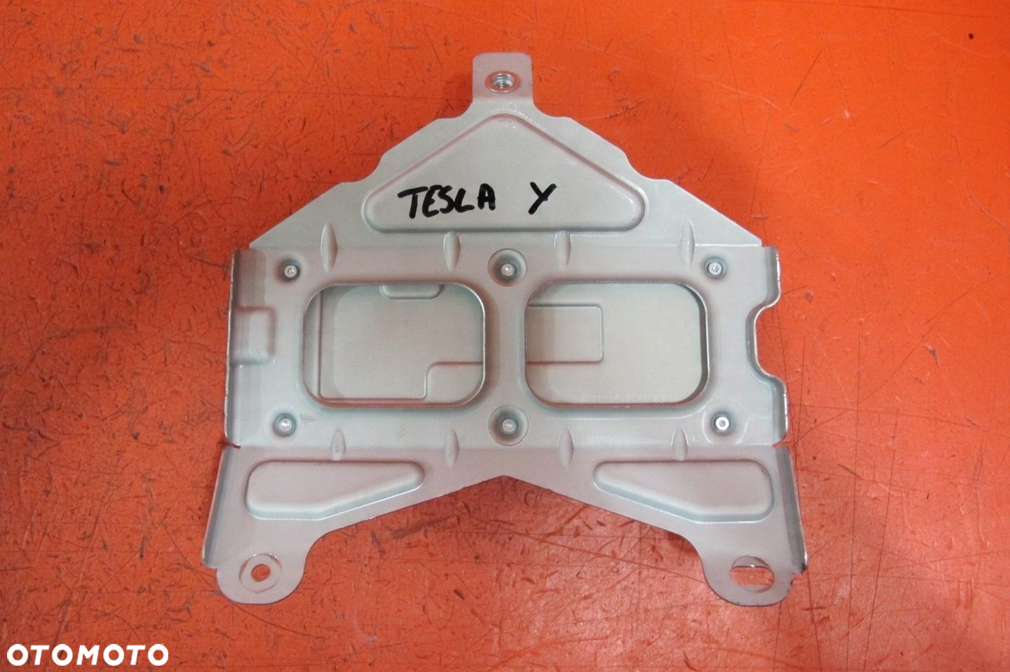 Tesla MODEL Y MODUŁ RADIA ANTENY 1527973-00-D - 3