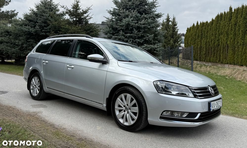Volkswagen Passat 1.6 TDI DPF BlueMot Highline - 5