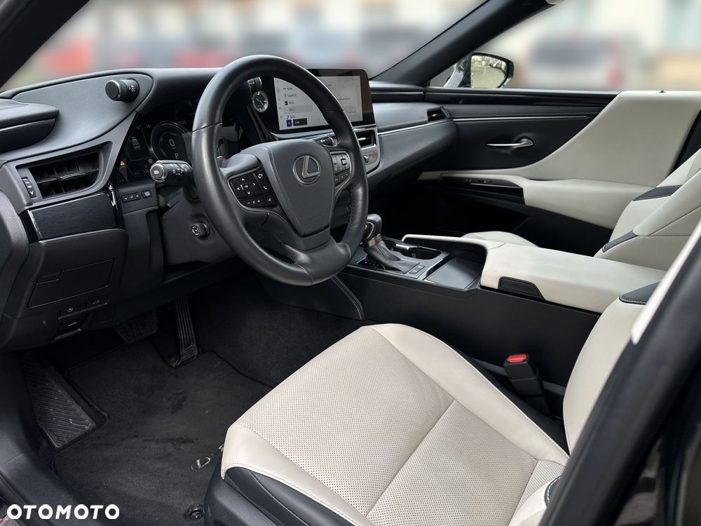 Lexus ES 300h Business Edition - 9
