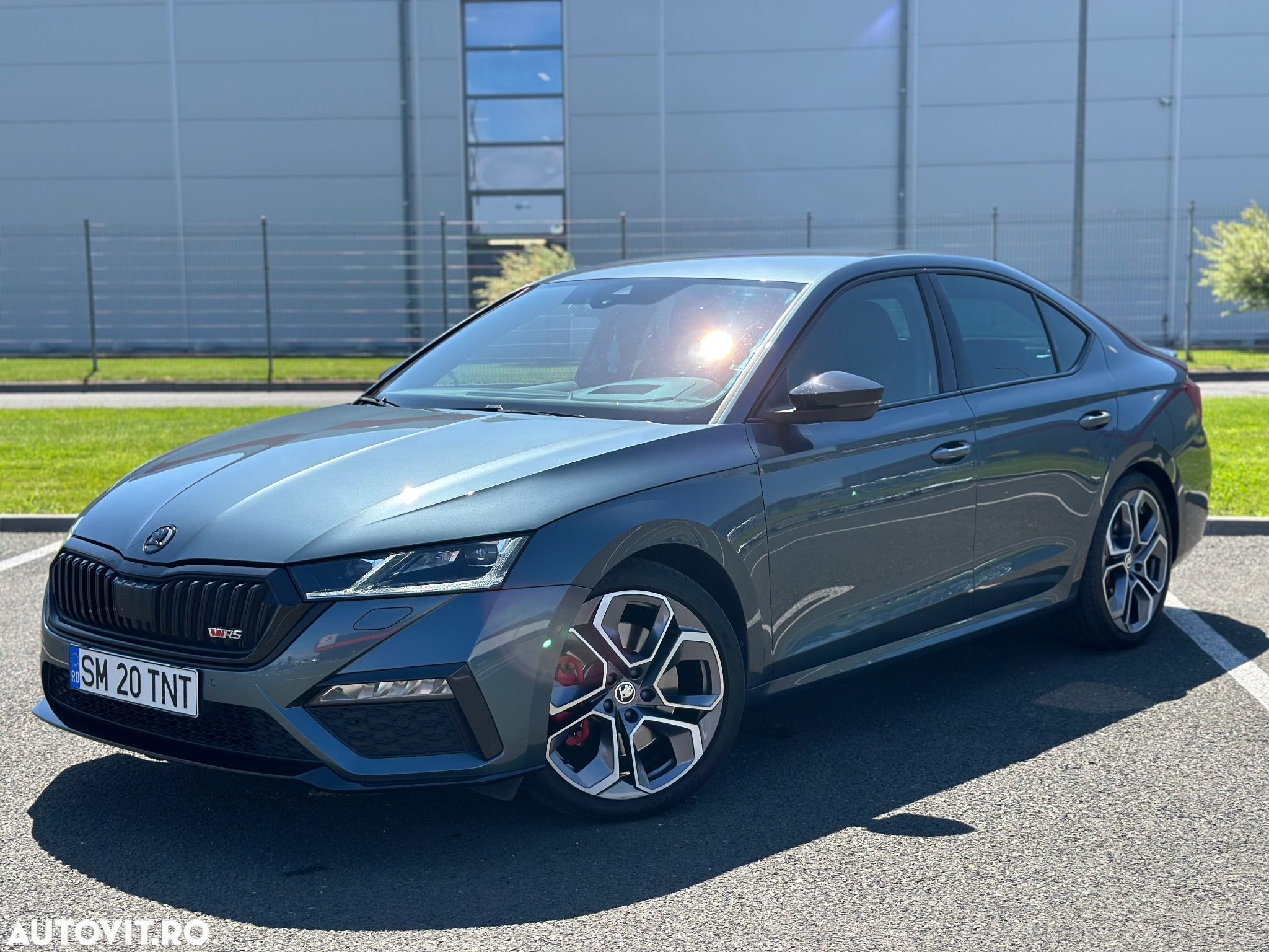 Skoda Octavia 2.0 TSI DSG RS - 1