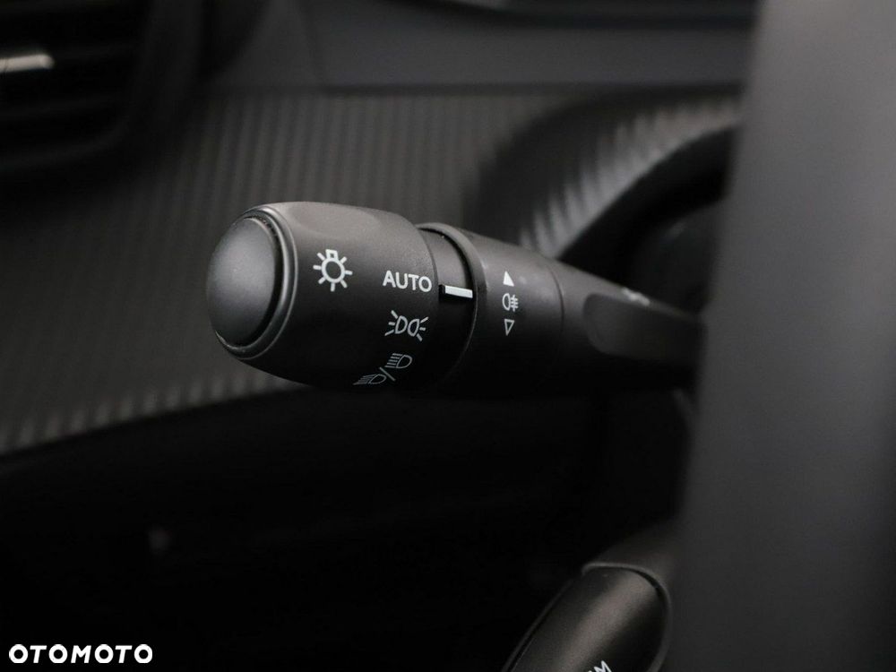 Peugeot 2008 PureTech 100 Active S&S BVM6 - 31