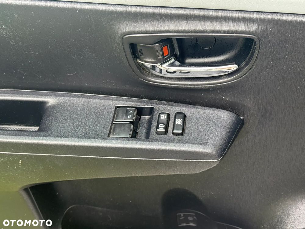 Toyota Yaris Hybrid 100 Premium - 24