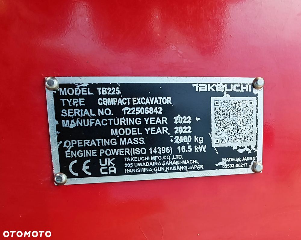 Takeuchi TB225 - 13