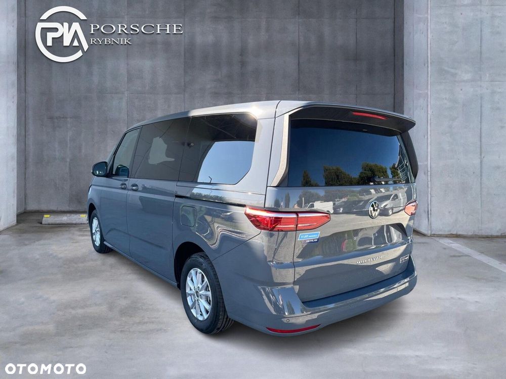 Volkswagen Multivan - 8