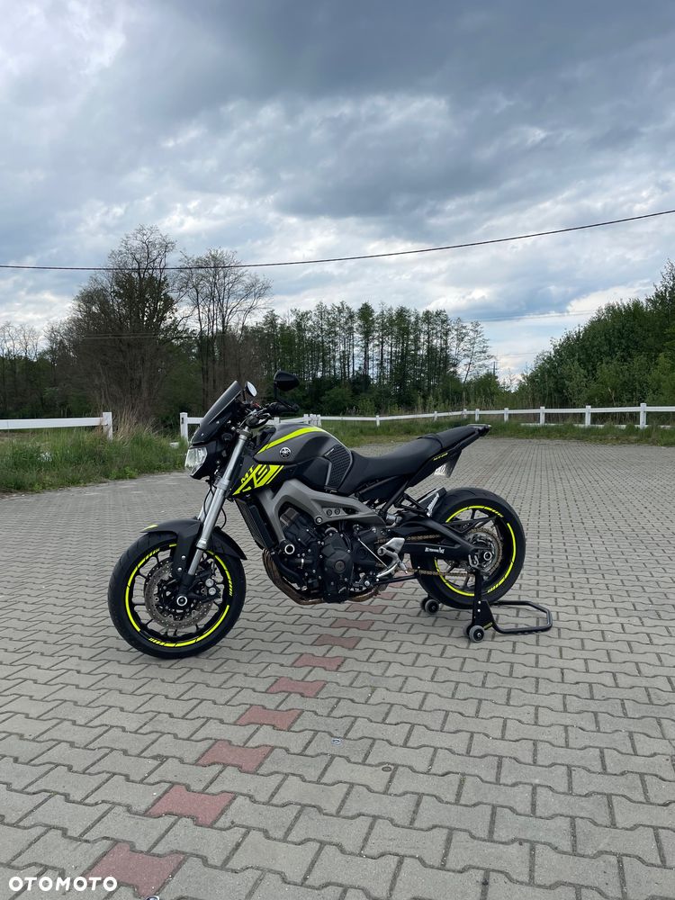 Yamaha MT - 7