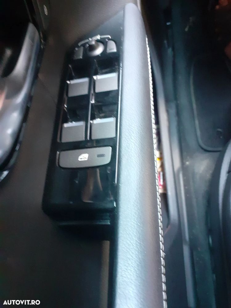 Land Rover Range Rover Evoque 2.0 D240 R-Dynamic - 17