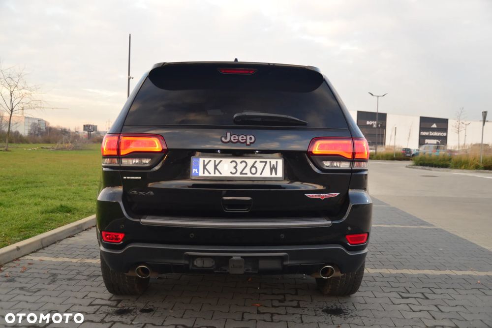 Jeep Grand Cherokee - 11