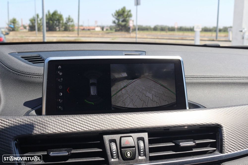 BMW X2 16 d sDrive Auto Pack 50 anos M - 35