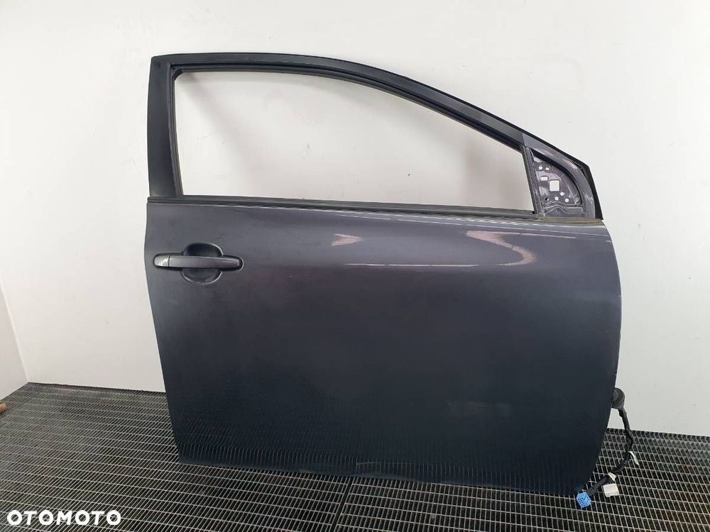 DRZWI PRZÓD PRAWE TOYOTA COROLLA E15 1G3 - 1