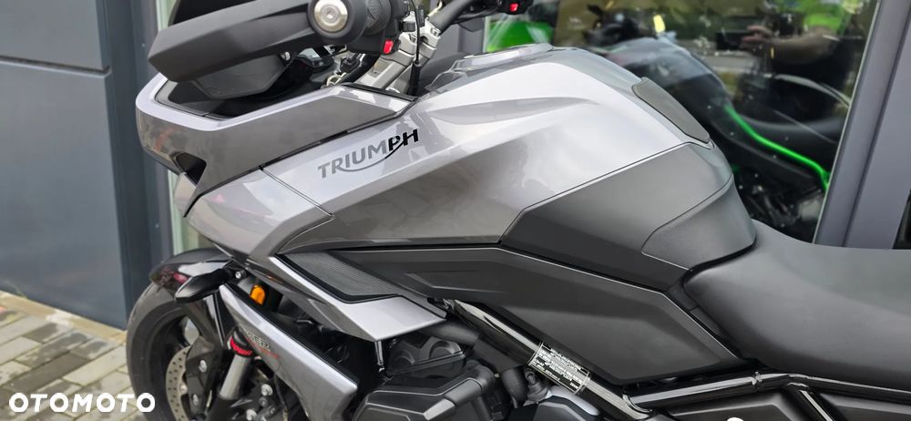 Triumph Tiger - 40