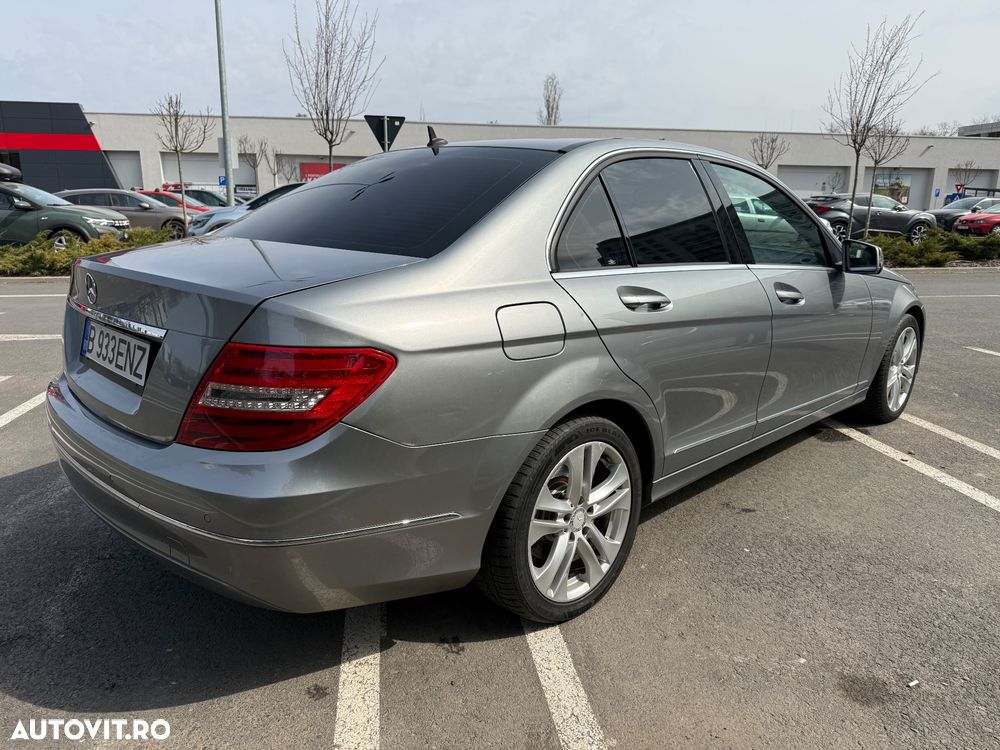 Mercedes-Benz C 220 CDI DPF (BlueEFFICIENCY) 7G-TRONIC Avantgarde - 12