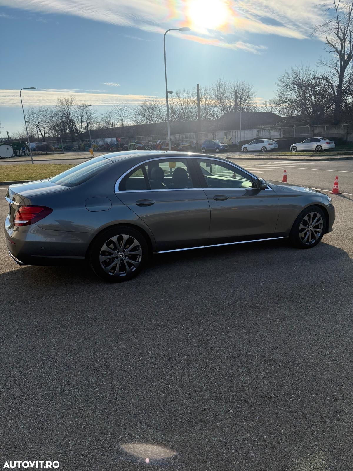 Mercedes-Benz E 220 d 9G-TRONIC - 31