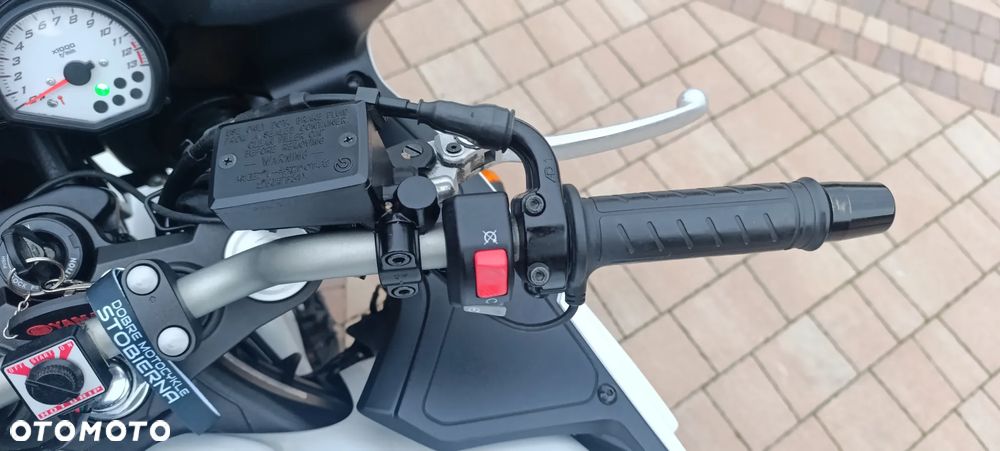Yamaha FZ8 - 11
