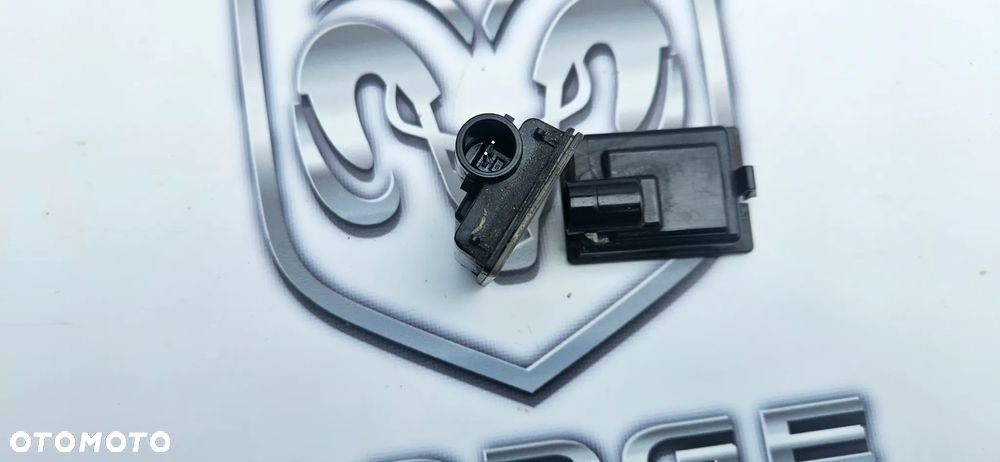 Dodge Durango III LIFT 2017- lampka tablicy rejestracyjnej Oświetlenie tablicy Lampki blendy tył - 5