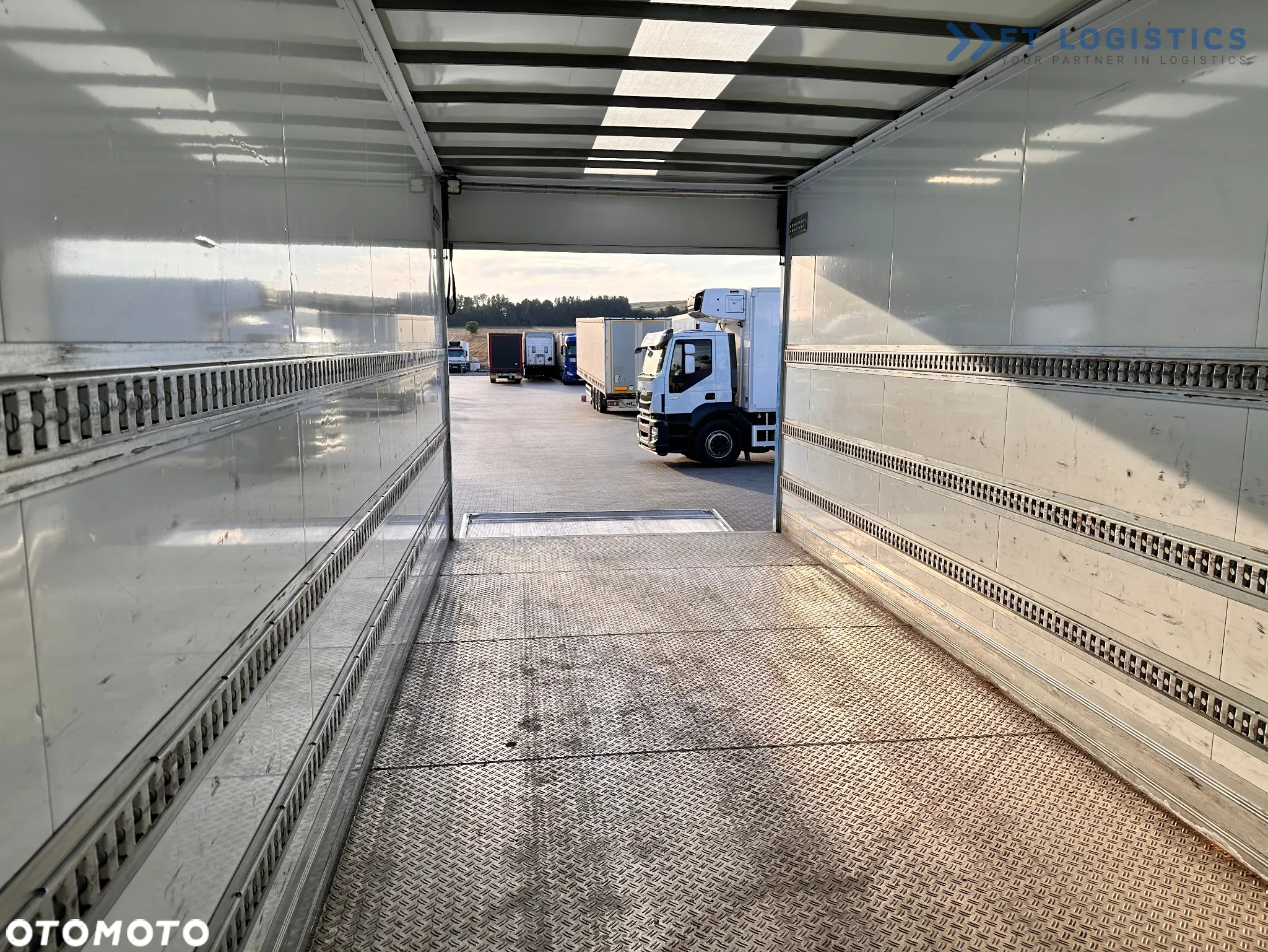 MAN TGX 18.500 / KABINA XXL / SKRZYNIA - KONTENER / WINDA / MANUAL KABINA SYPIALNA / UNIKAT! - 14