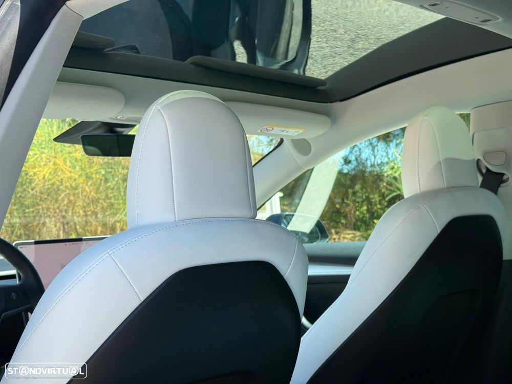 Tesla Model 3 Long Range AWD Dual Motor Performance - 31