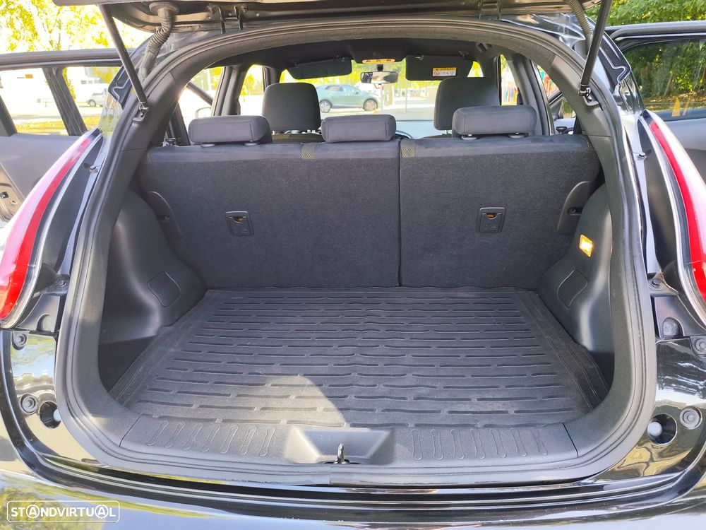 Nissan Juke 1.5 dCi N-Connecta P.Ext.1 San Diego Yellow - 31