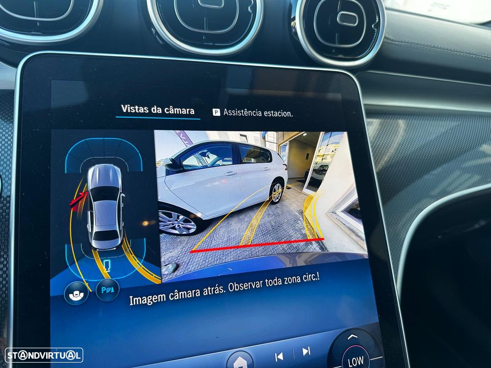 Mercedes-Benz C 300 e AMG Line - 35