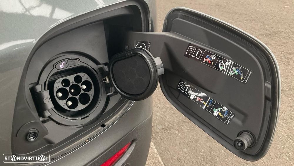 Mercedes-Benz GLC 300 de 4Matic 9G-TRONIC AMG Line - 10