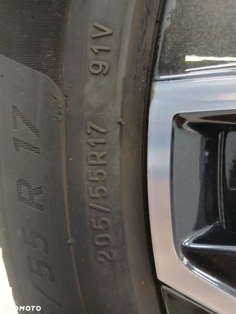 Koło felga Skoda Scala 658601025f 6.5Jx17H2 ET40 - 5